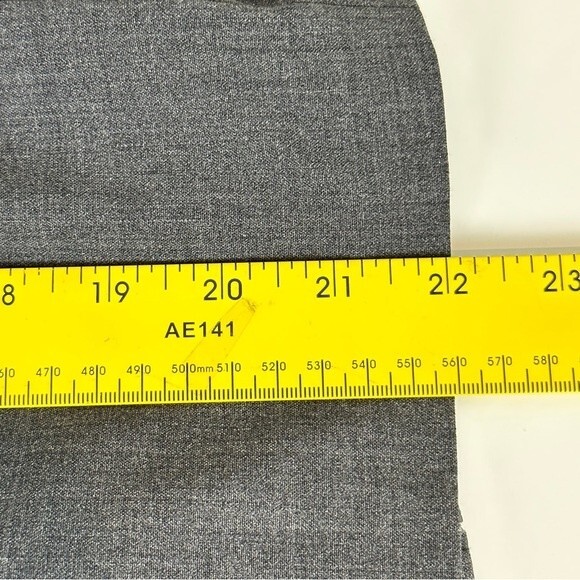 Elie Tahari Grey Wool Crepe Pencil Skirt 8 - Picture 7 of 8